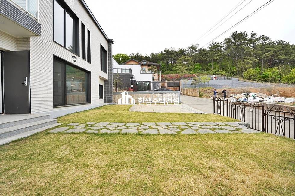 경기 고양일산동구 성석동 몬트리움 N.14 > 앞마당 > 전원주택 분양 매물번호 12655 사진 29