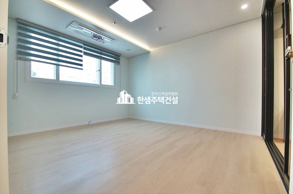 경기 부천오정구 원종동 JK리안 아파트 > 드레스룸, 테라스 분양 매물번호 12831 사진 13