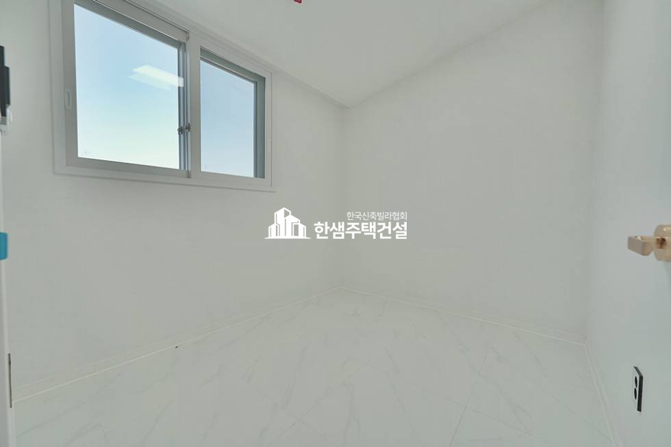 경기 파주시 상지석동 이프온 >거실2>테라스2 분양 매물번호 12639 사진 15