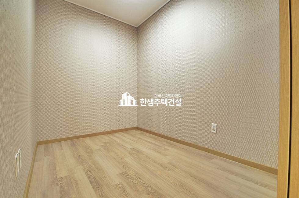 경기 부천원미구 도당동 스타파크힐 THE 숲 아파트 > 4룸 > 테라스 >창고 분양 매물번호 12602 사진 23